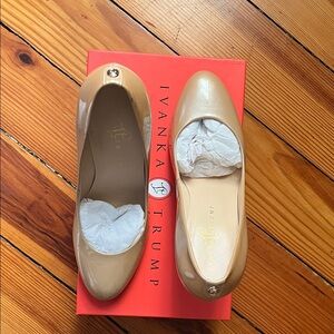 Ivanka Trump Women's Gold Heels